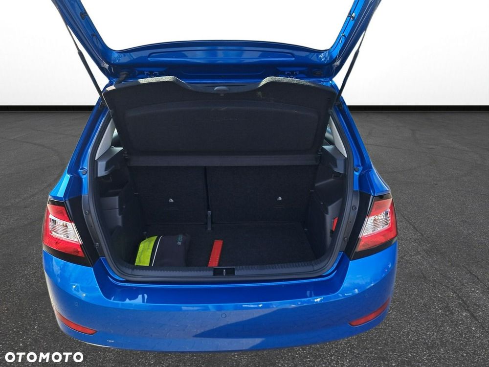 Skoda Fabia - 11