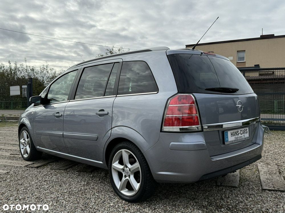 Opel Zafira - 21