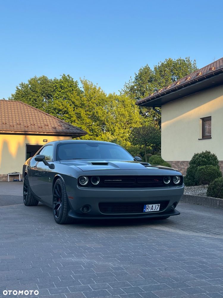 Dodge Challenger - 3