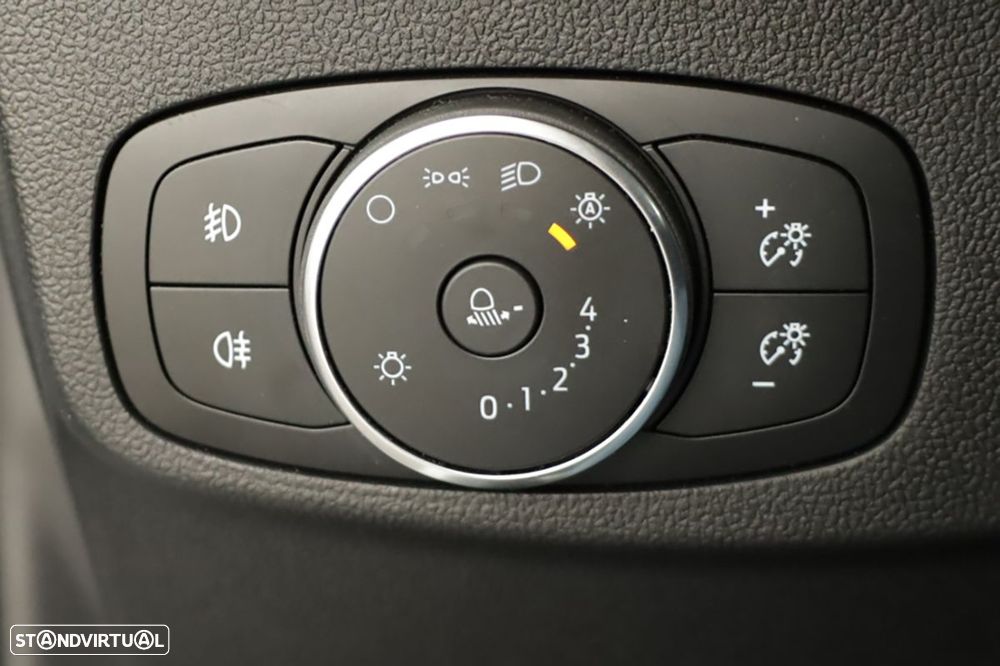 Ford Focus 1.0 EcoBoost MHEV ST-Line - 19