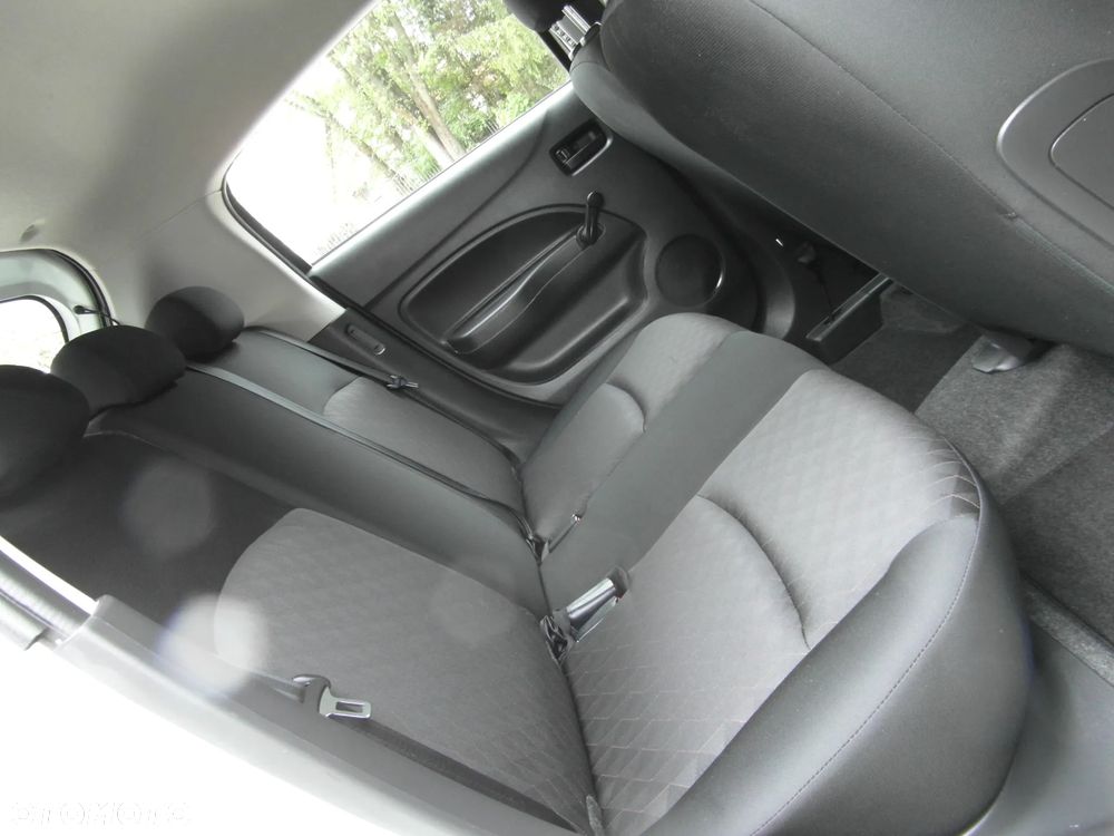 Mitsubishi Space Star 1.2 Spirit - 33