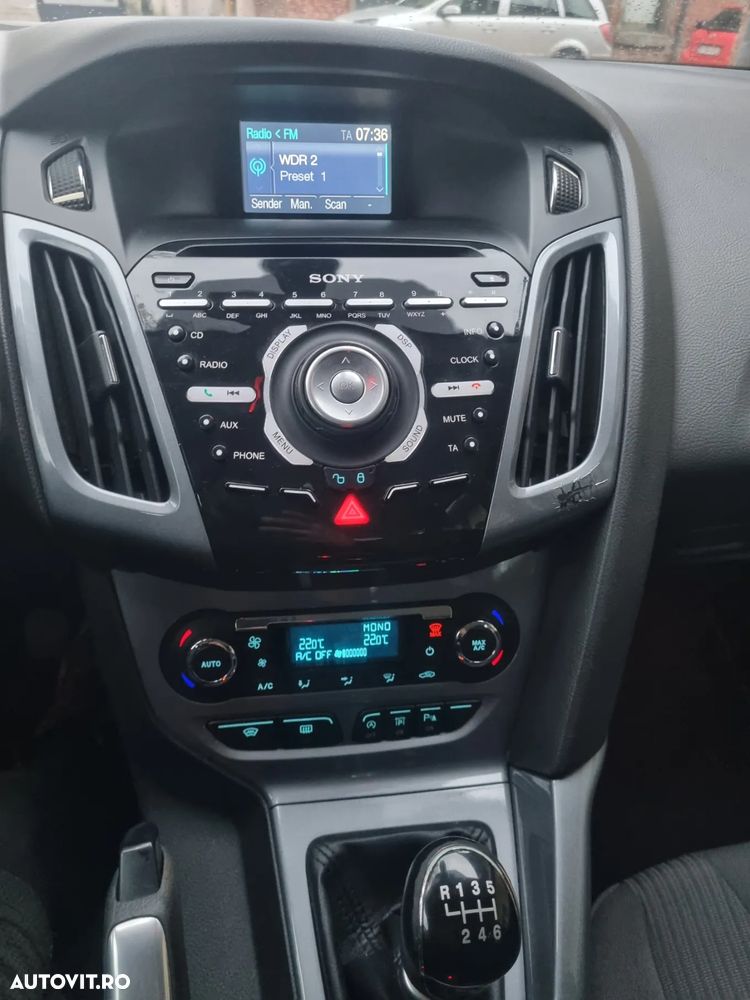 Ford Focus Turnier 1.6 EcoBoost Start-Stopp-System Champions Edition - 8