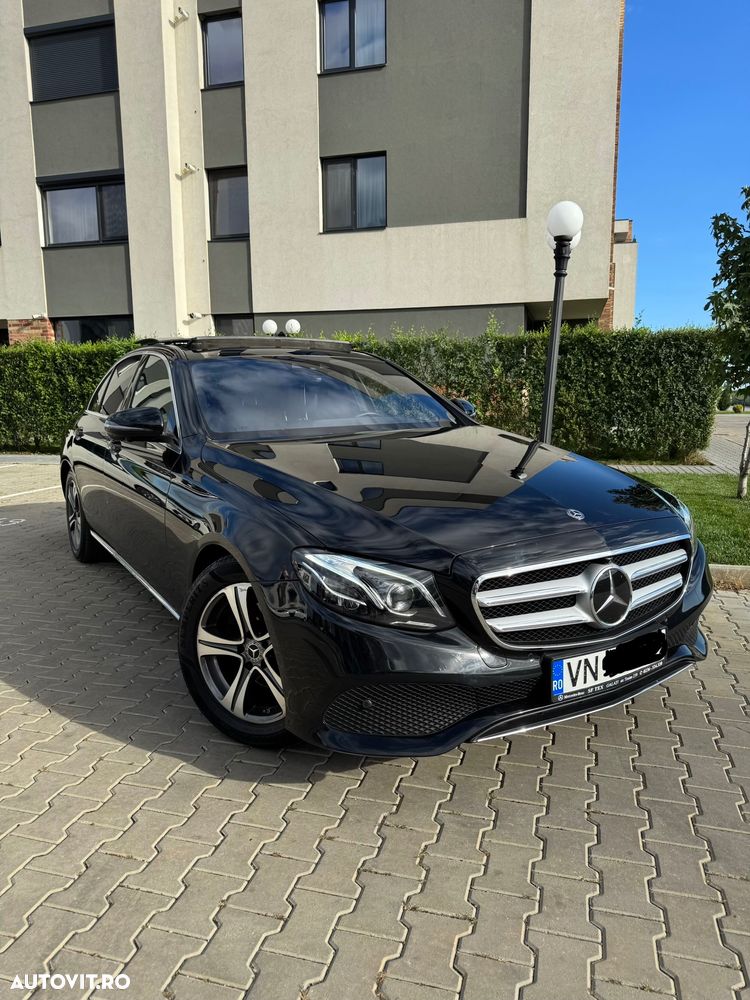 Mercedes-Benz E 220 d 9G-TRONIC - 1