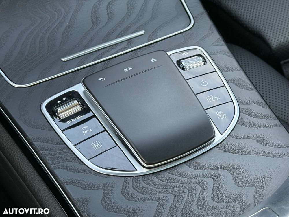 Mercedes-Benz GLC 300 d 4Matic 9G-TRONIC AMG Line - 21