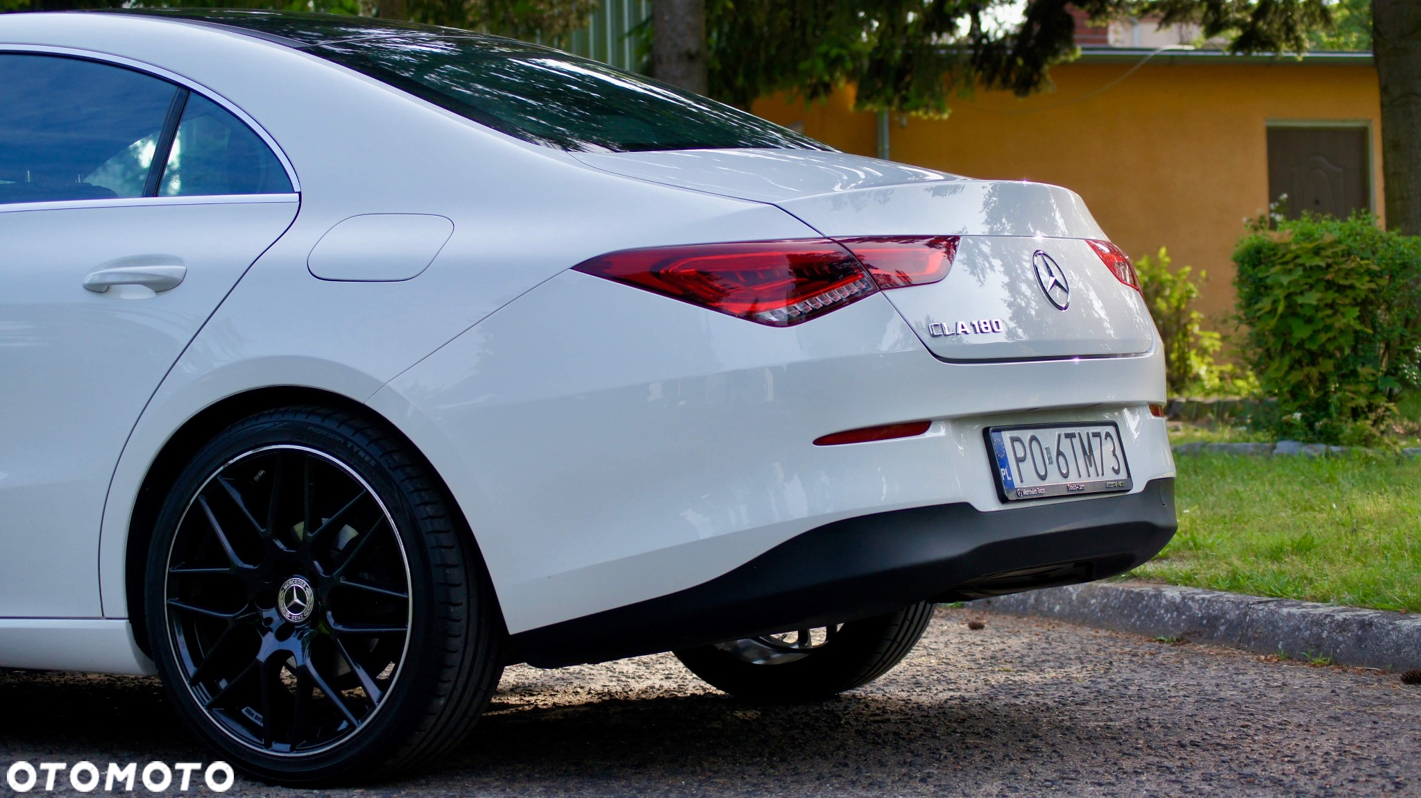 Mercedes-Benz CLA 180 7G-DCT - 3