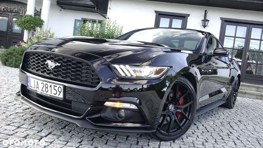 Ford Mustang - 22