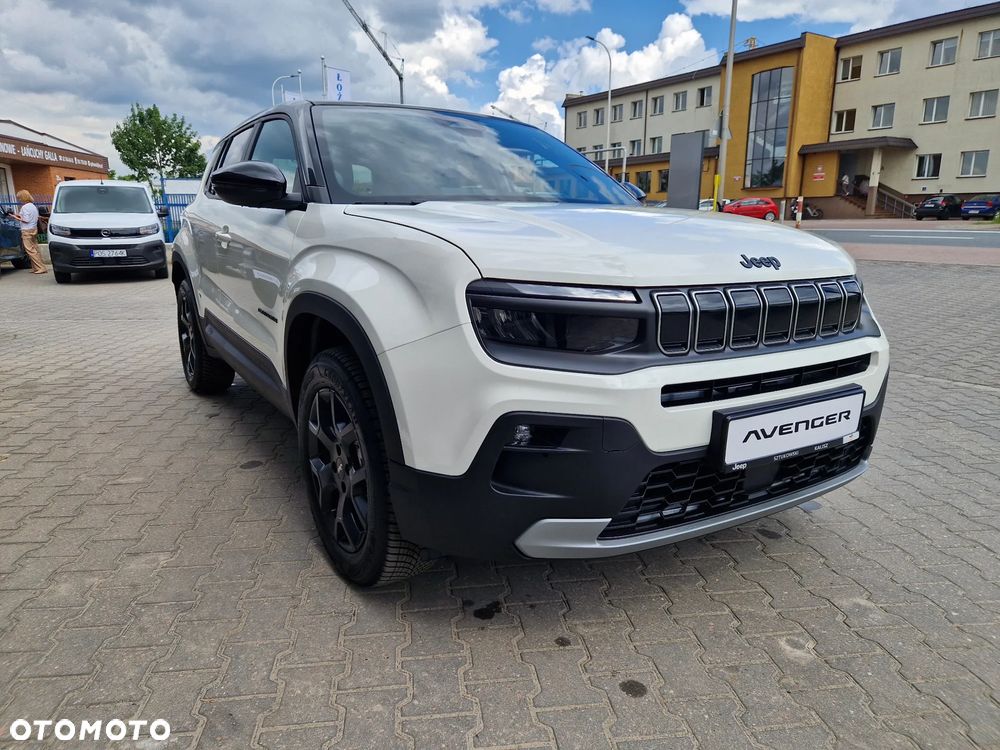 Jeep Avenger 1.2 T3 mHEV Black Edition FWD eDCT6 - 23