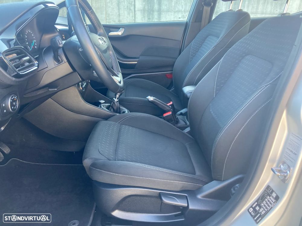 Ford Fiesta 1.0 EcoBoost S&S TITANIUM - 26