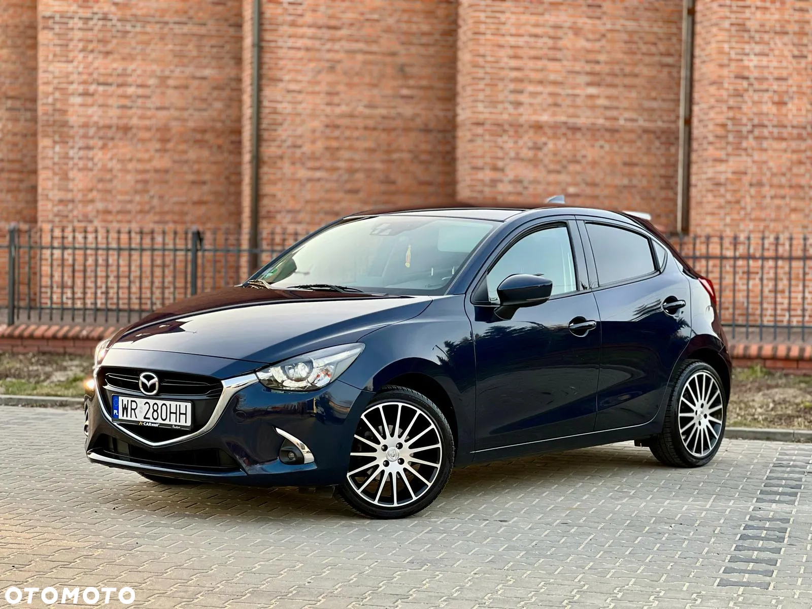 Mazda 2 SKYACTIV-G 90 Sports-Line - 3