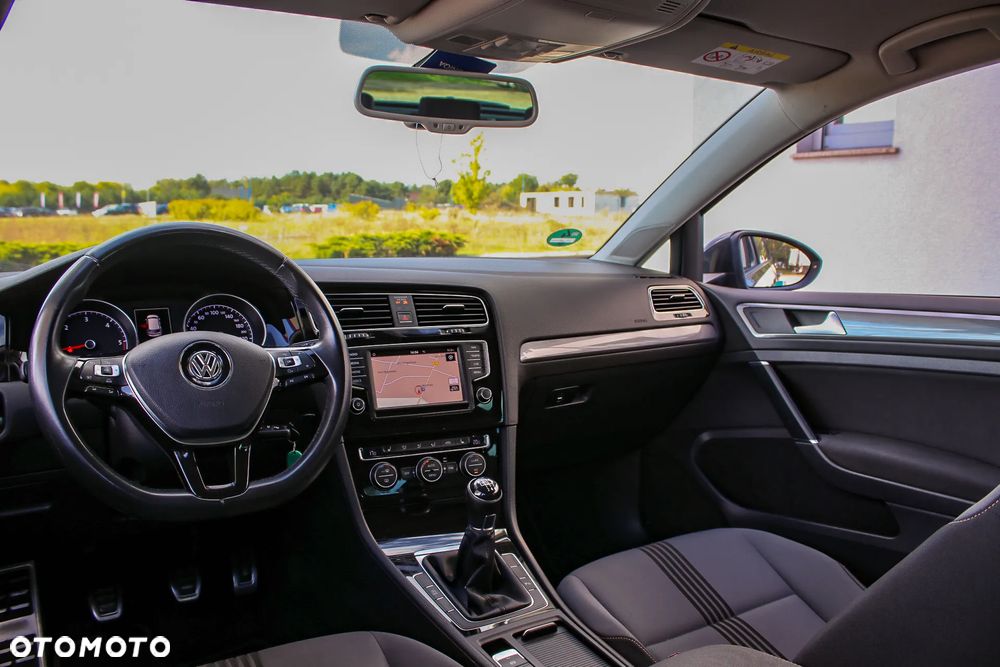 Volkswagen Golf 2.0 TDI BlueMotion Technology Allstar - 22