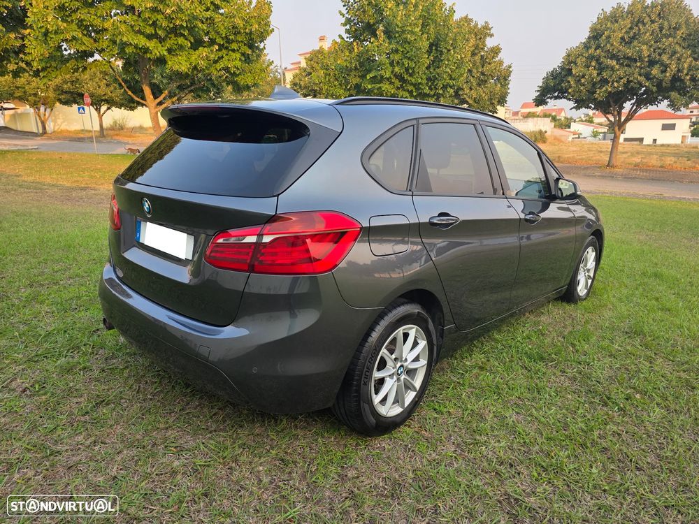 BMW 216 Active Tourer d Line Luxury - 3