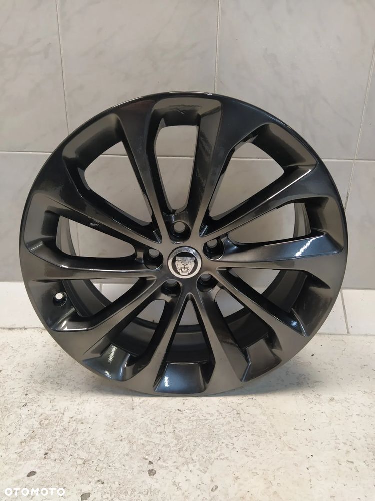 JAGUAR XF X250 XE X760 F-PACE X761 7,5X19 8,5X19 ORYGINALNE FELGI ALUMINIOWE R19 ET44,5 E755 5x108 KOMPLET DEKIELKI ORYGINAŁ - 7
