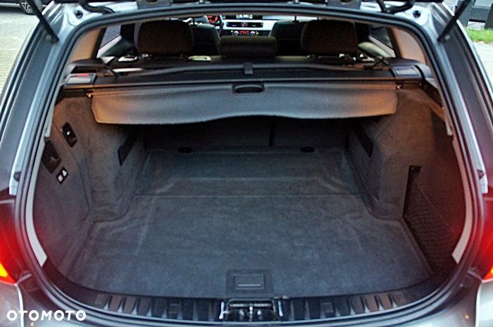BMW Seria 3 320d DPF - 23