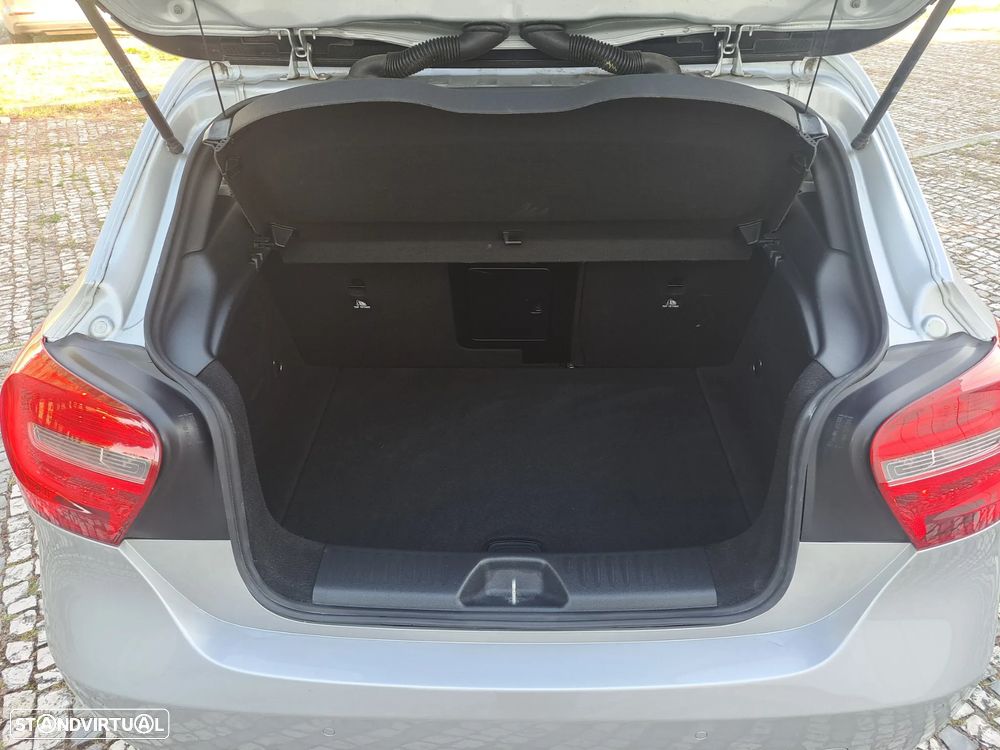 Mercedes-Benz A 180 CDI (BlueEFFICIENCY) Urban - 26