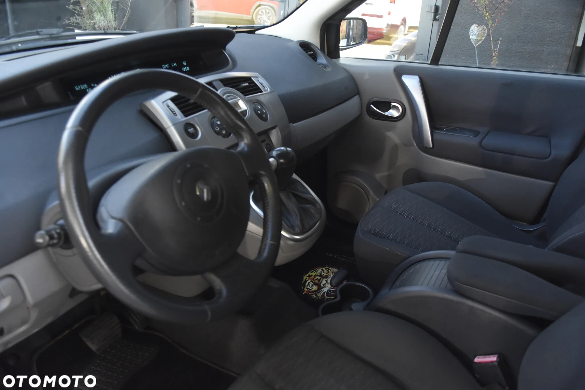 Renault Scenic 1.6 16V Authentique Exception - 8