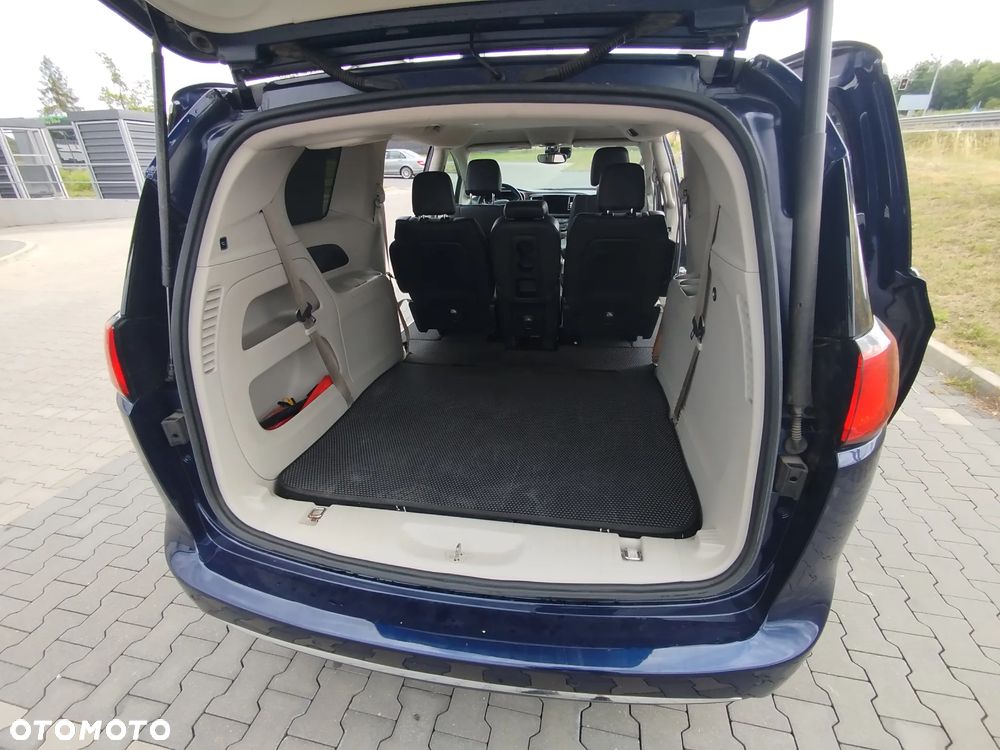 Chrysler Pacifica - 14