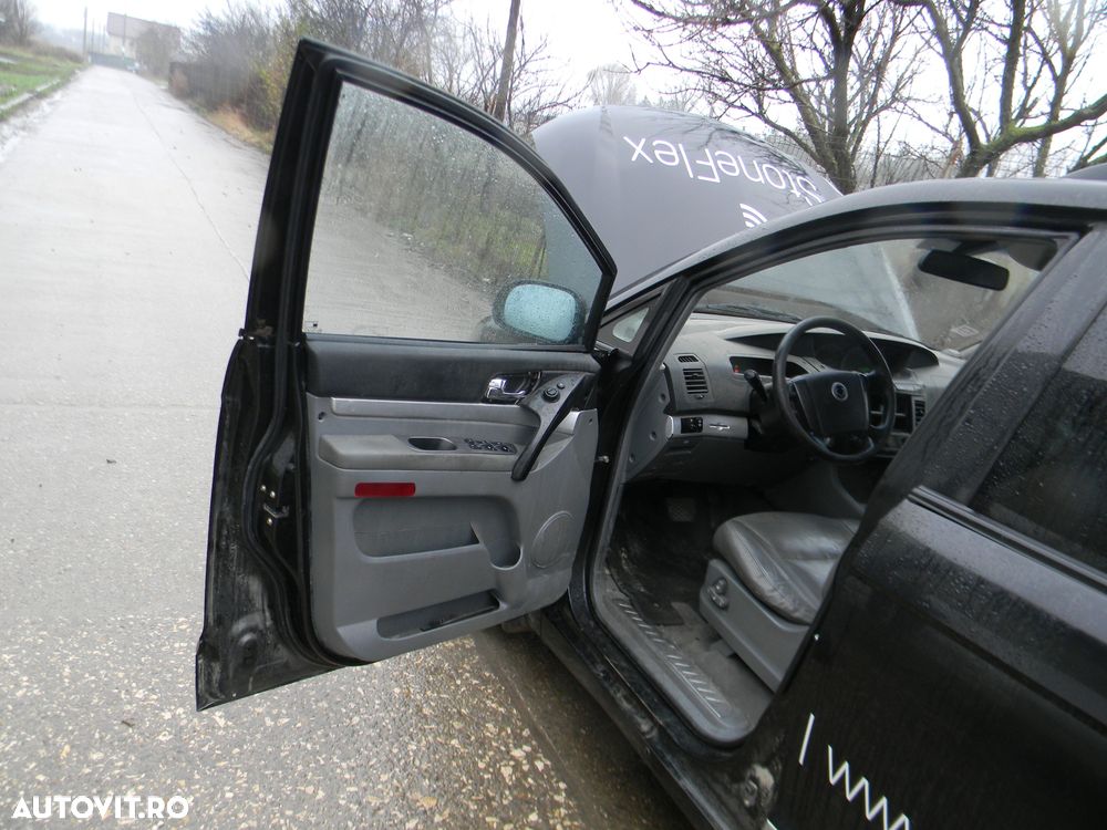 Dezmembrari  Ssangyong RODIUS  2005  > 0000 2.7 Xdi Motorina - 12