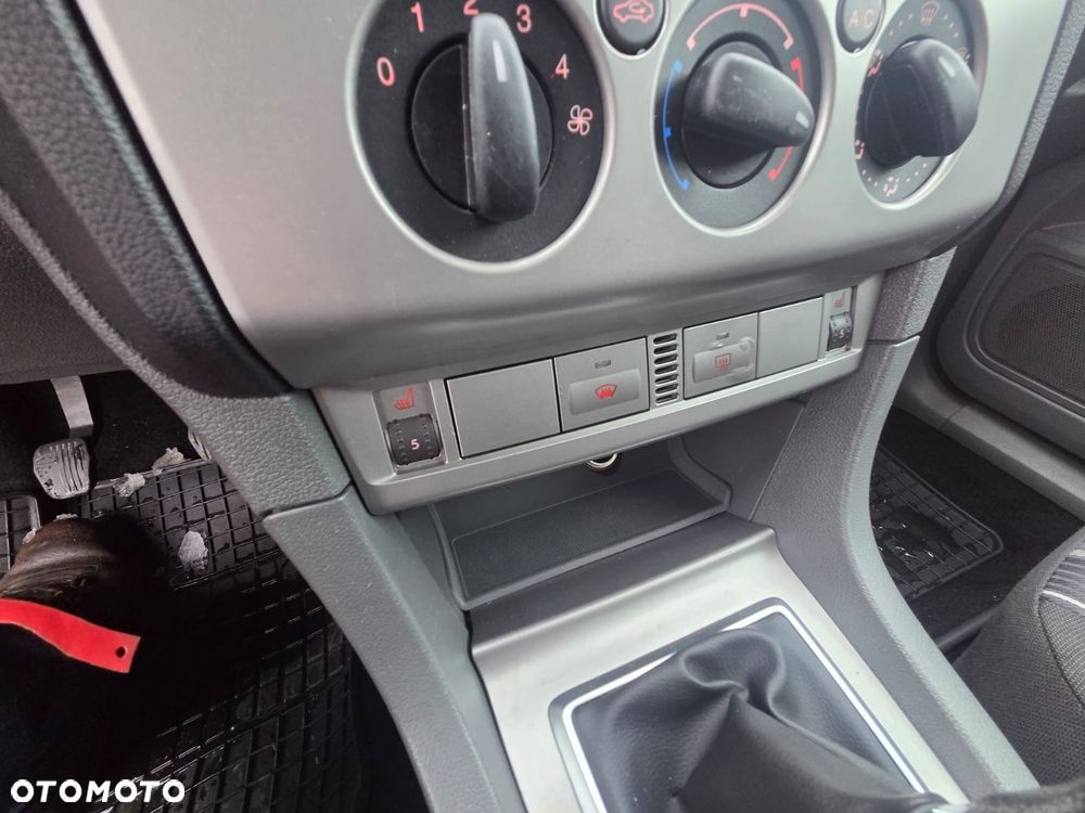 Ford Focus - 12