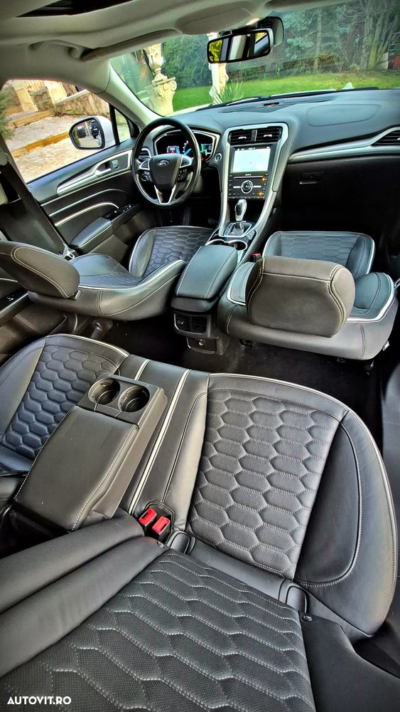 Ford Mondeo 2.0 Hybrid CVT VIGNALE - 36