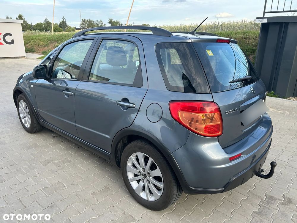 Suzuki SX4 1.6 VVT 4x2 Comfort - 16