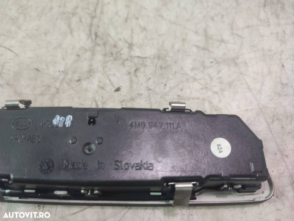 Lampa plafon 4m0947111a Audi Q7 4M [2015 - 2020] Crossover 3.0 tdi DH - 2