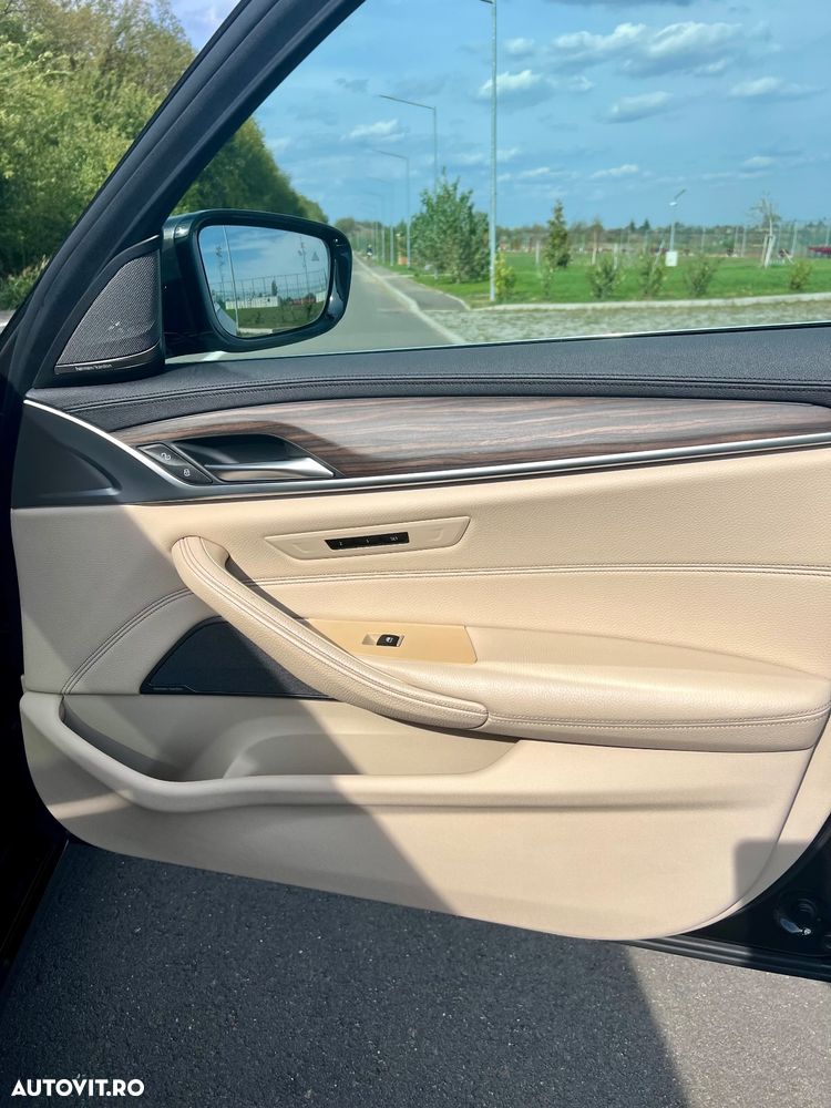 BMW Seria 5 520d AT - 12