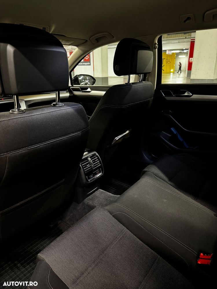 Volkswagen Passat 2.0 TDI (BlueMotion Technology) Comfortline - 9
