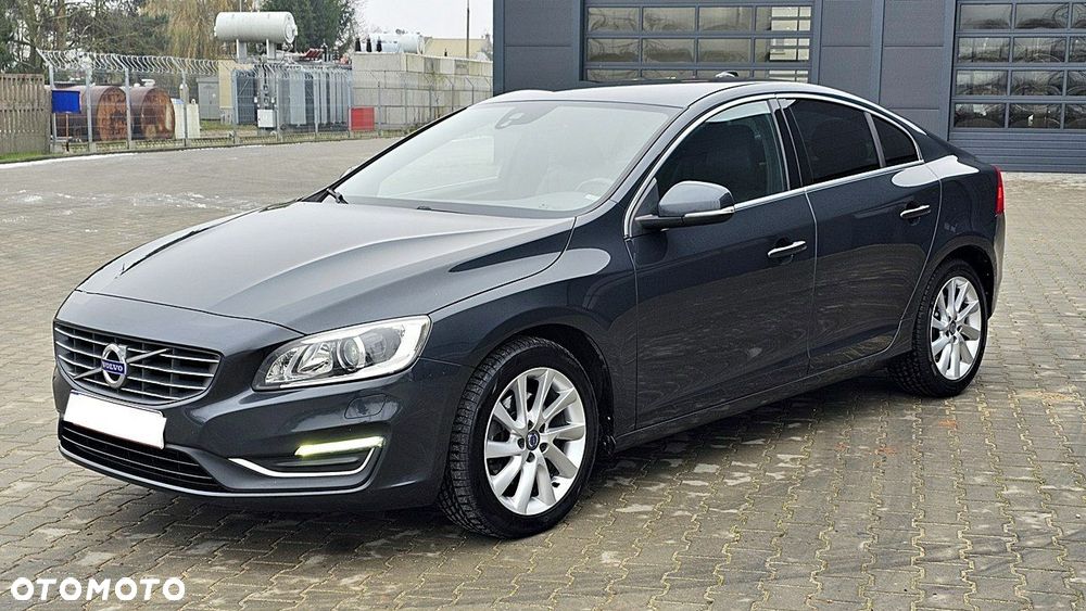 Volvo S60 - 16