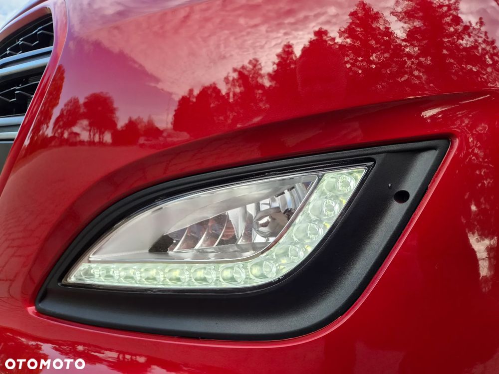 Hyundai i30 i30cw 1.6 Fifa World Cup Edition - 25