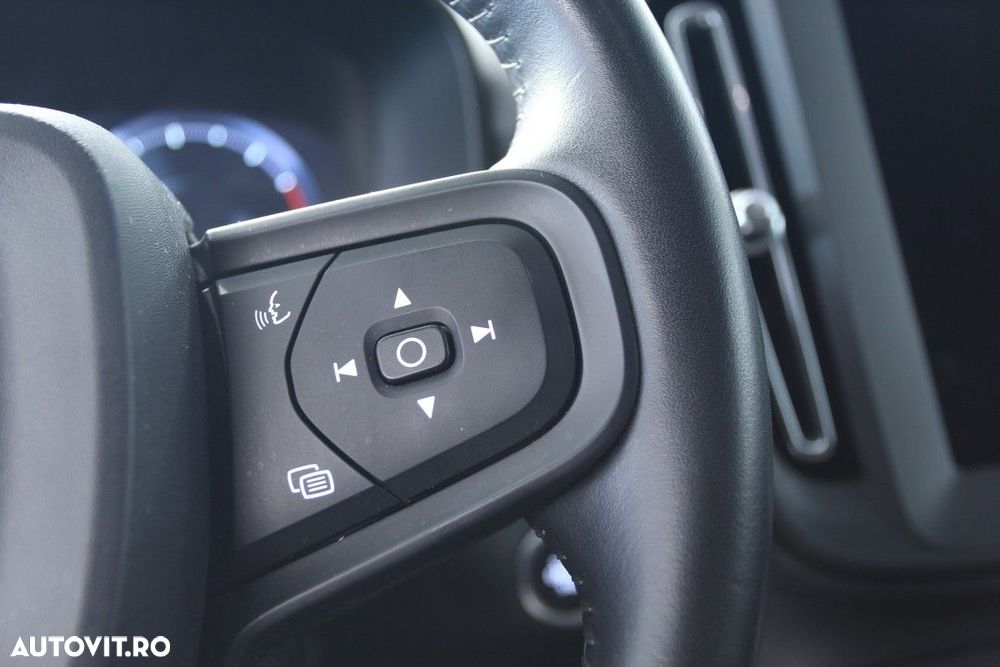 Volvo XC 40 - 23
