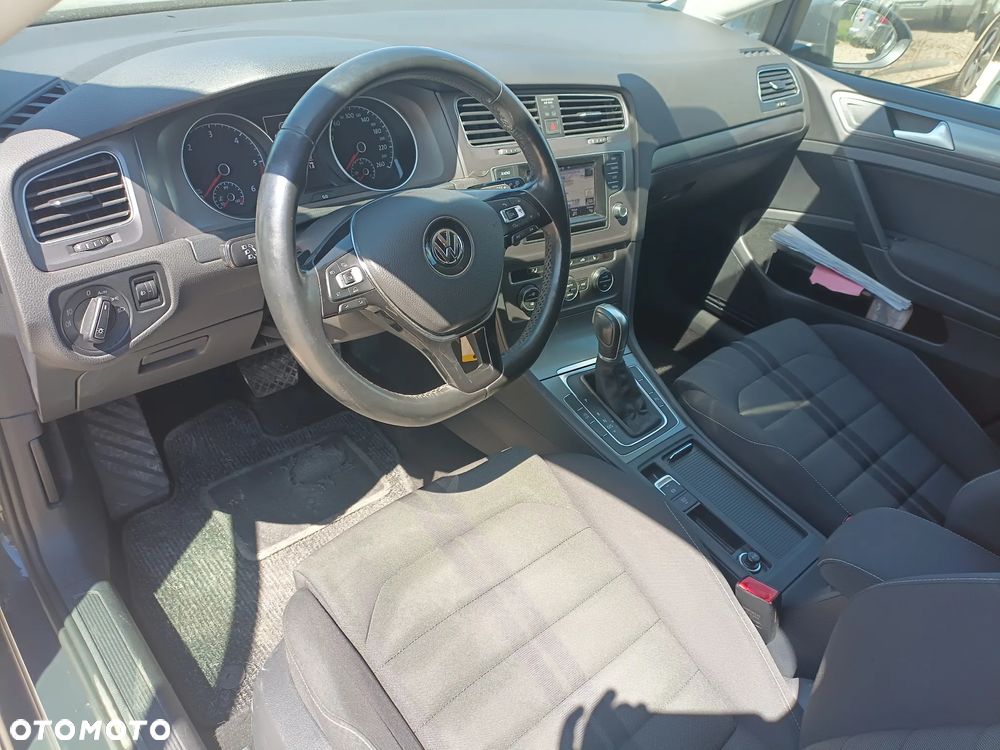 Volkswagen Golf 1.6 TDI SCR DSG Comfortline - 6
