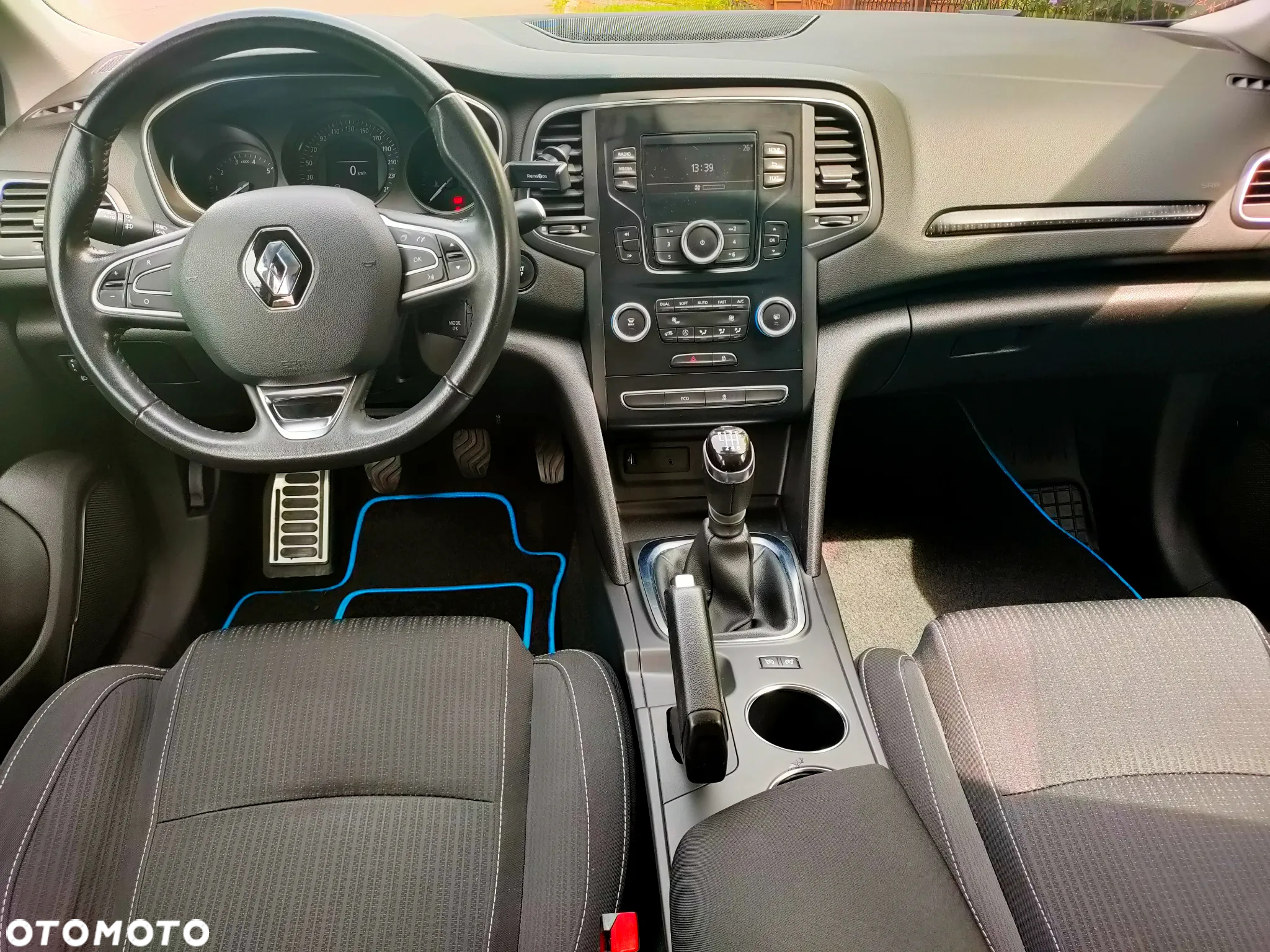Renault Megane 1.2 Energy TCe Zen - 9