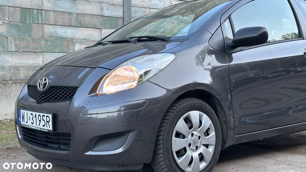 Toyota Yaris 1.33 VVT-i Cool - 11