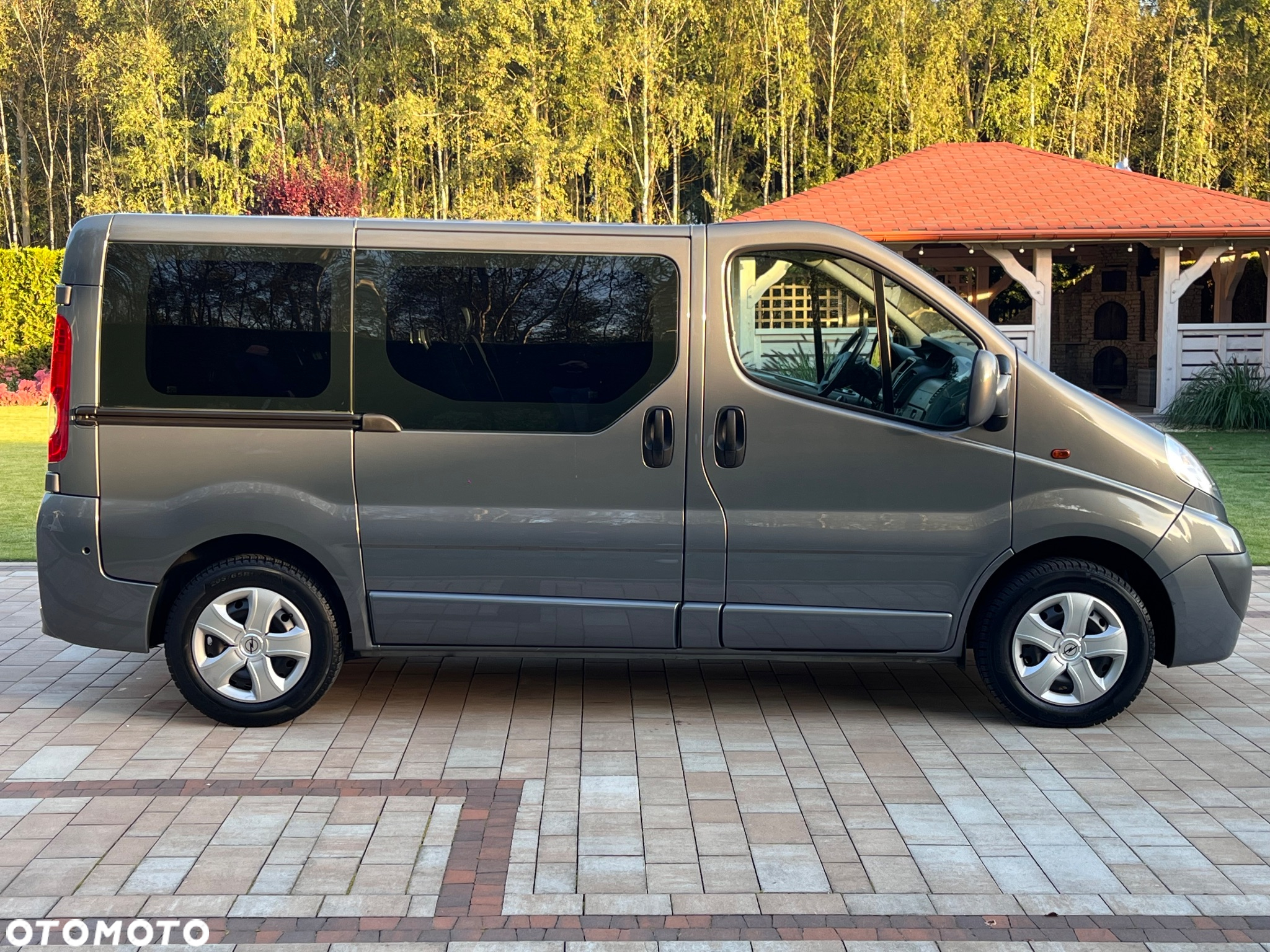 Opel Vivaro L1H1 Tour Elegance - 2