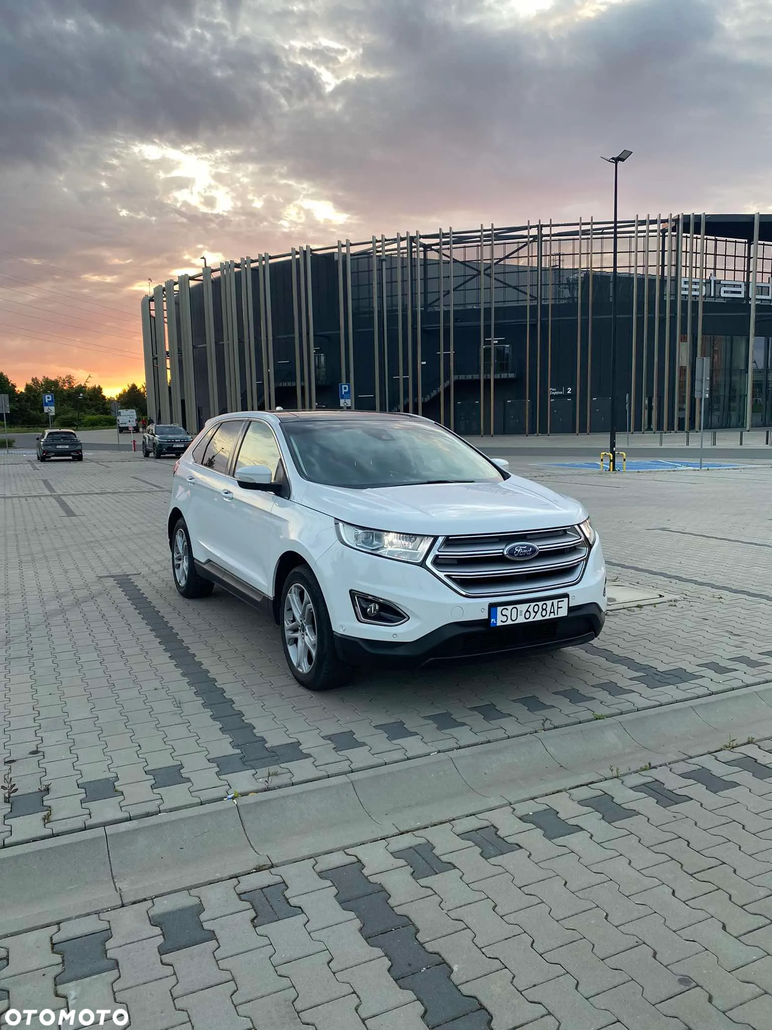 Ford Edge 2.0 TDCi Bi-Turbo 4x4 Titanium - 2
