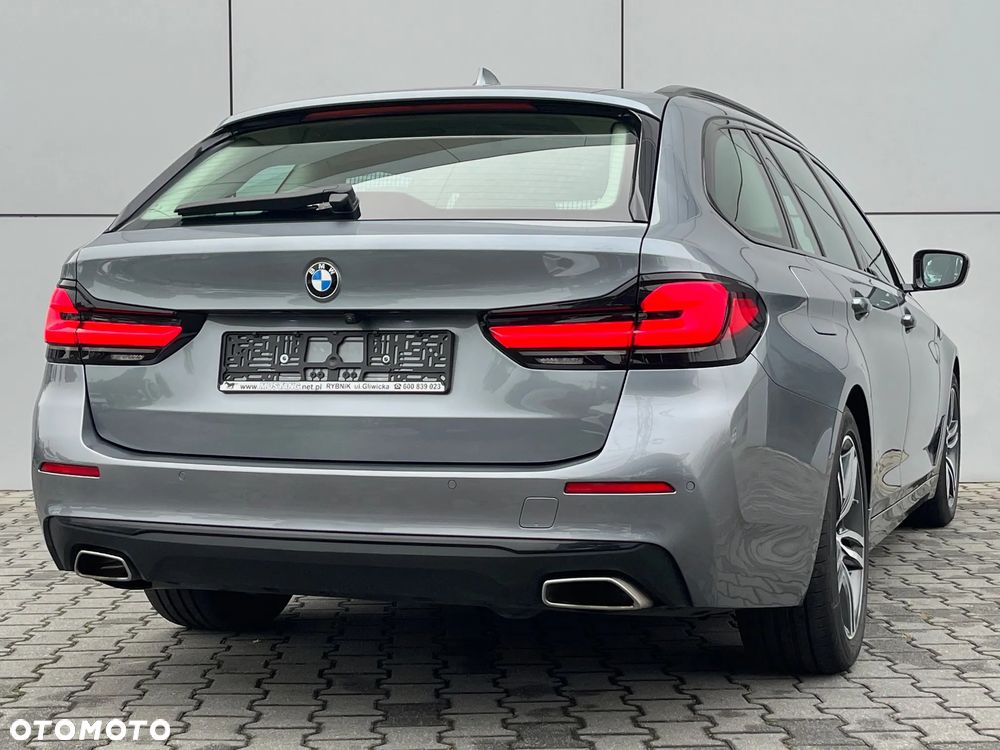 BMW Seria 5 520d xDrive Luxury Line - 7