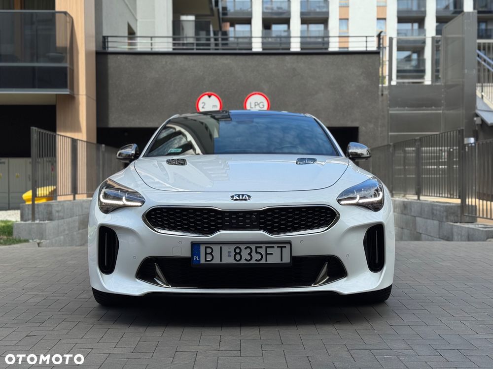 Kia Stinger 2.0 T-GDI GT Line - 4