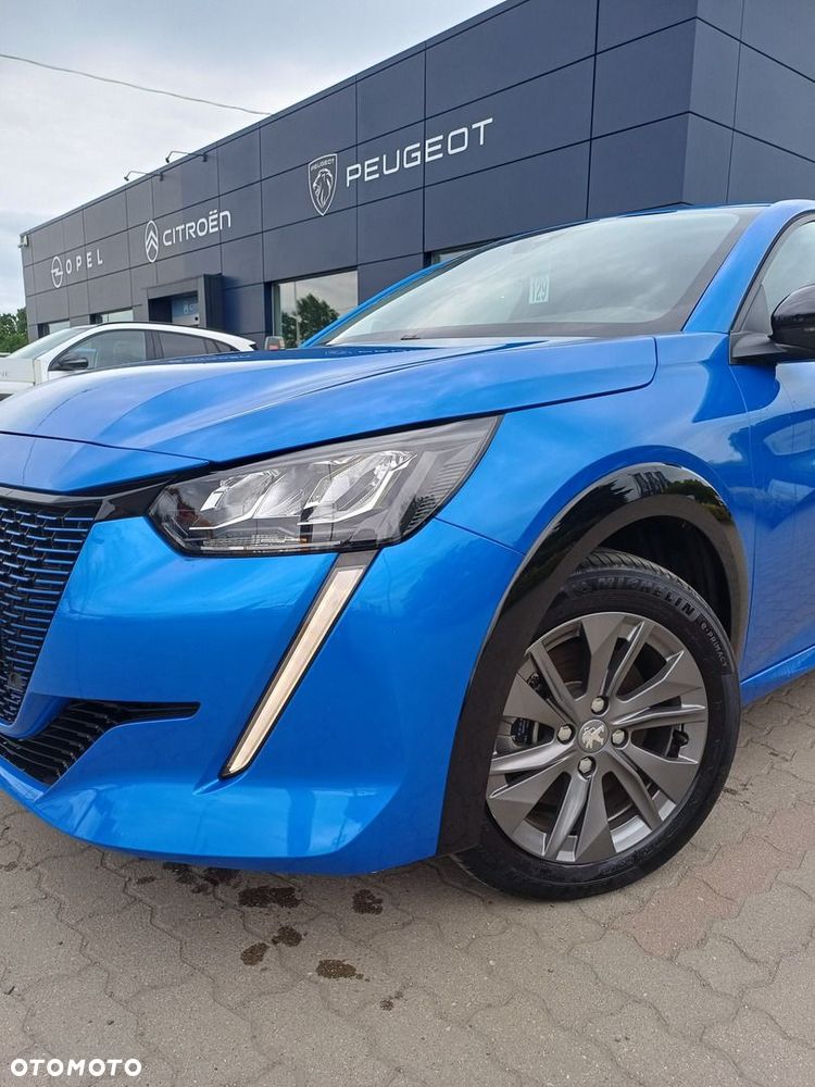 Peugeot 208 - 10