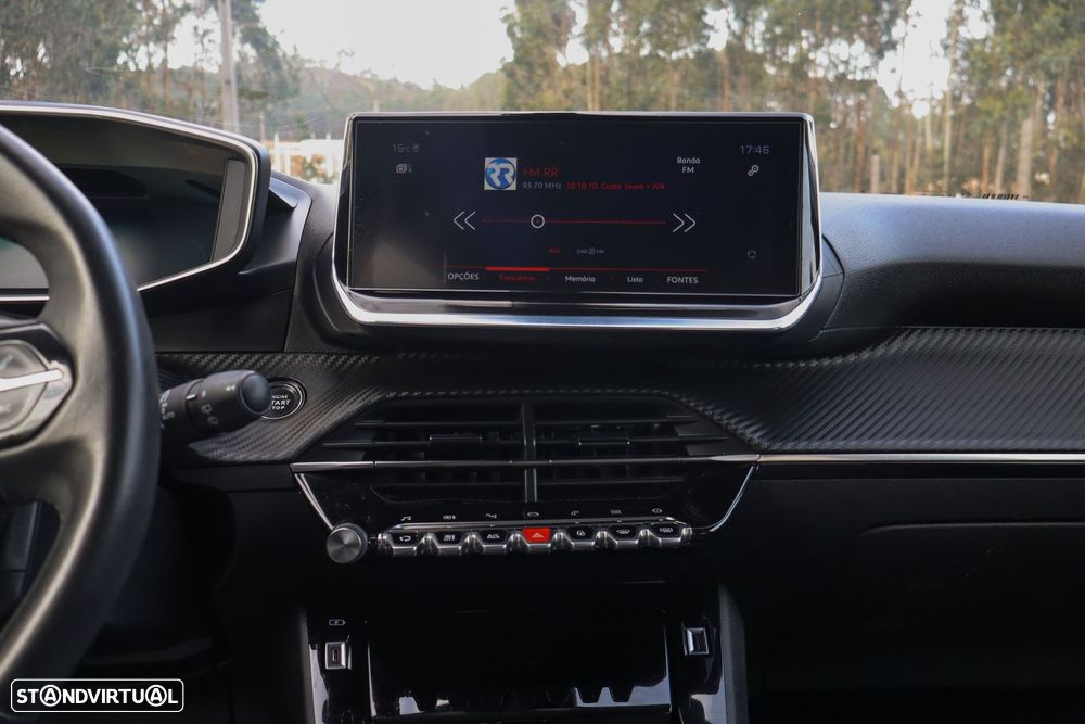 Peugeot 2008 1.2 PureTech Allure - 18