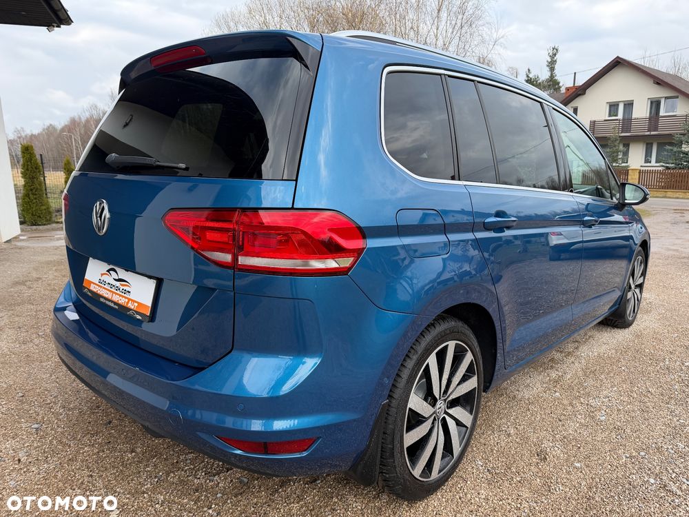 Volkswagen Touran - 18