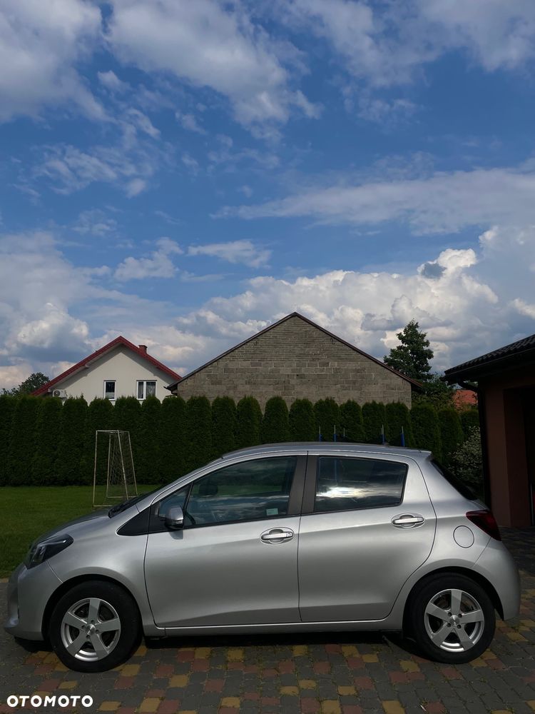 Toyota Yaris - 4