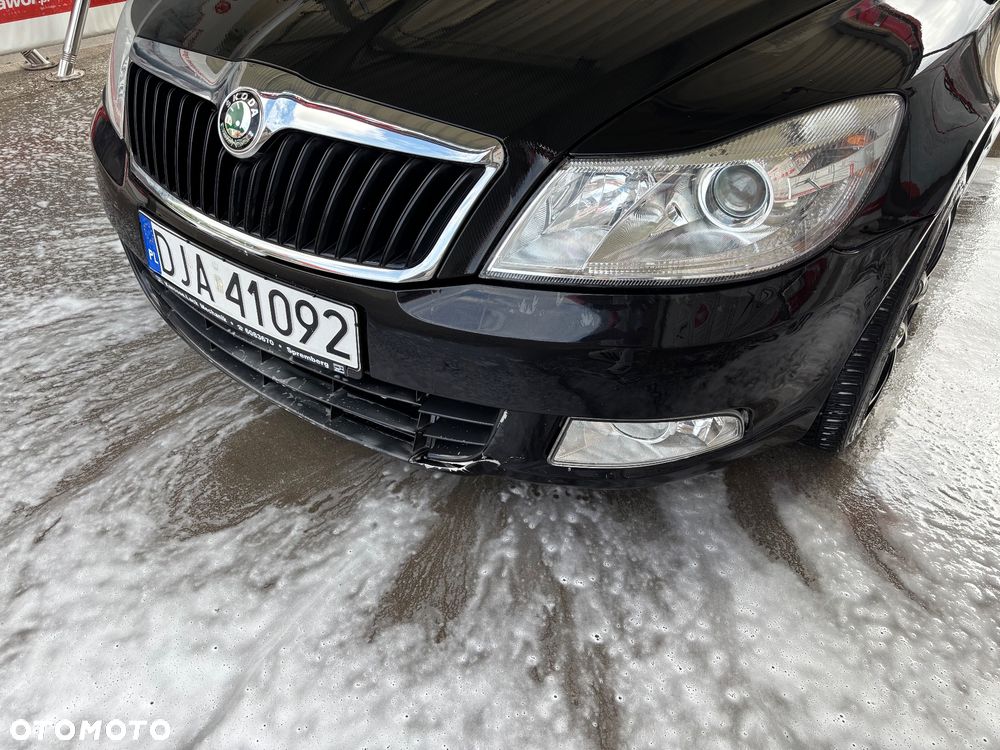 Skoda Octavia 2.0 TDI DSG Ambiente - 9