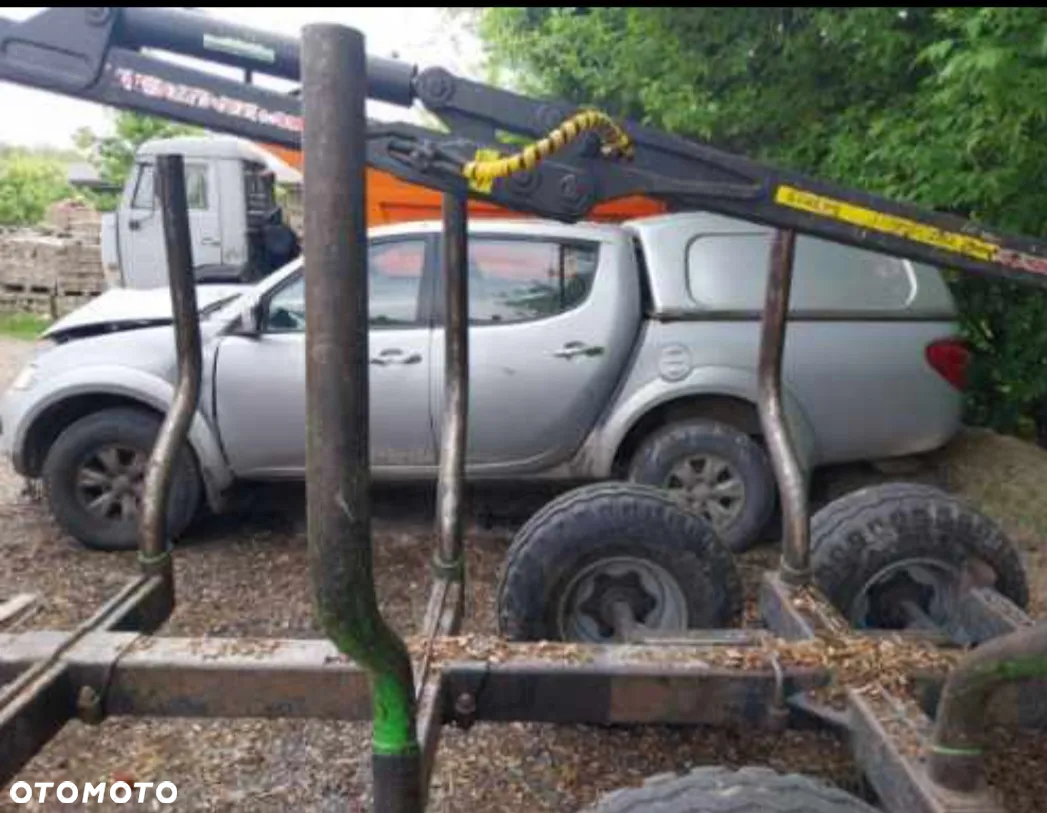 Mitsubishi L200 - 9