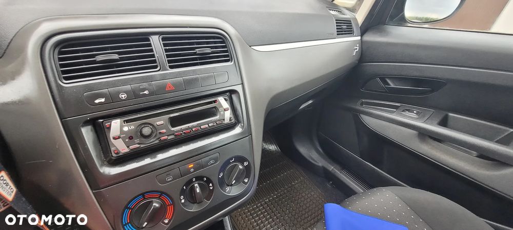 Fiat Grande Punto - 7