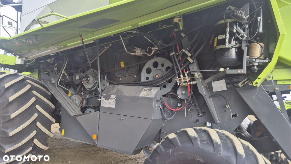 Claas Tucano 340 - 12