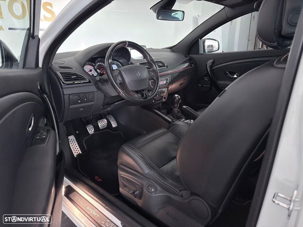 Renault Mégane Coupe 2.0 T RS - 15