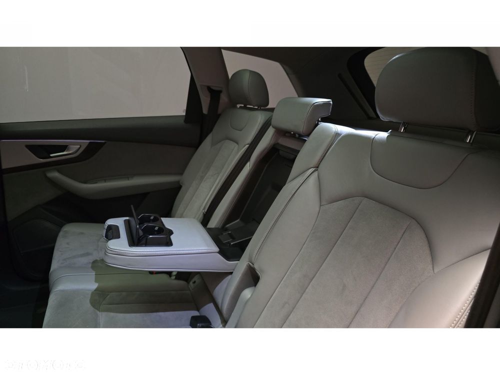 Audi Q7 3.0 TDI Quattro Tiptronic - 23