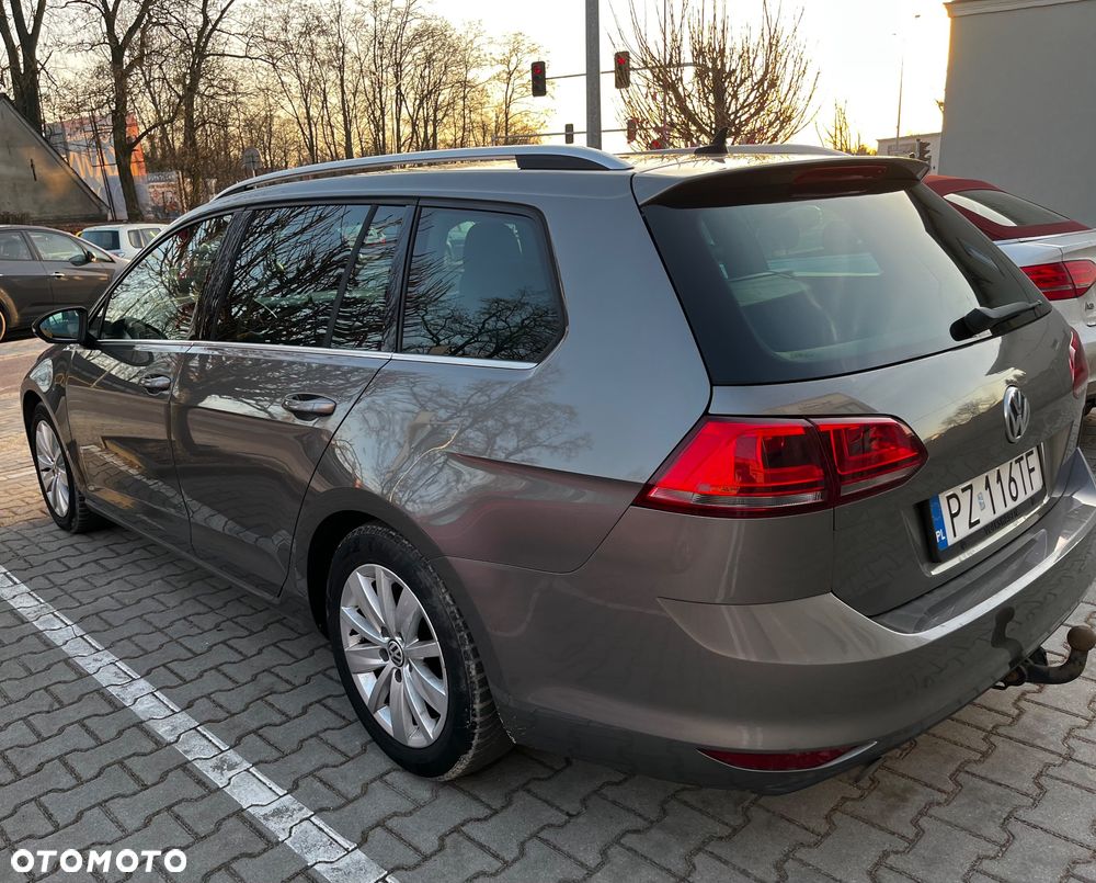 Volkswagen Golf - 4
