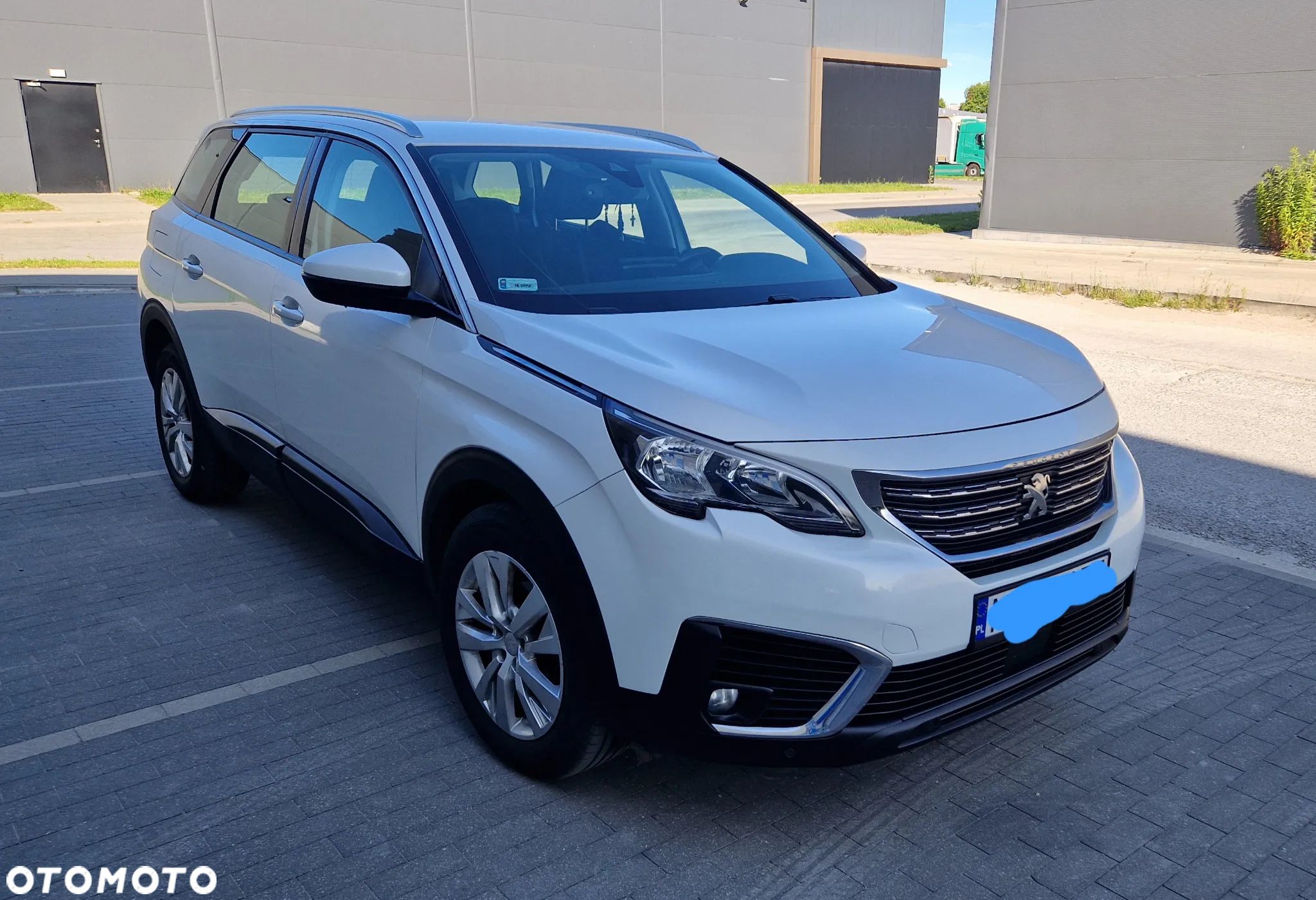 Peugeot 5008 1.6 THP Allure S&S EAT6 - 1