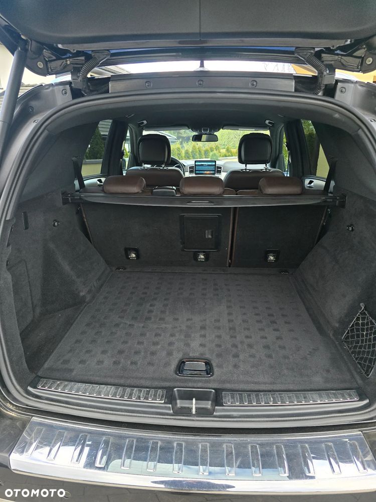 Mercedes-Benz ML - 14